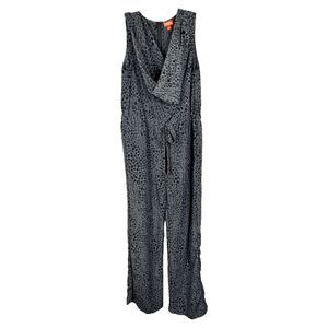 Kirna Zabete Target Medium Jumpsuit‎ Romper Gray Lipstick Sleeveless 811